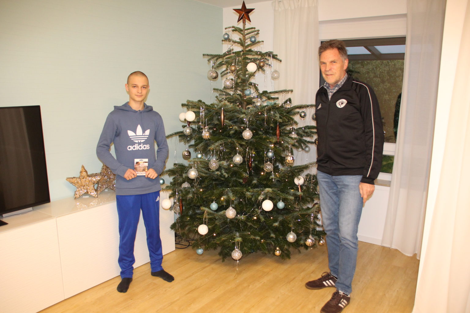 Bremer FV Vizepräsident Michael Grell zu Besuch bei B Junioren